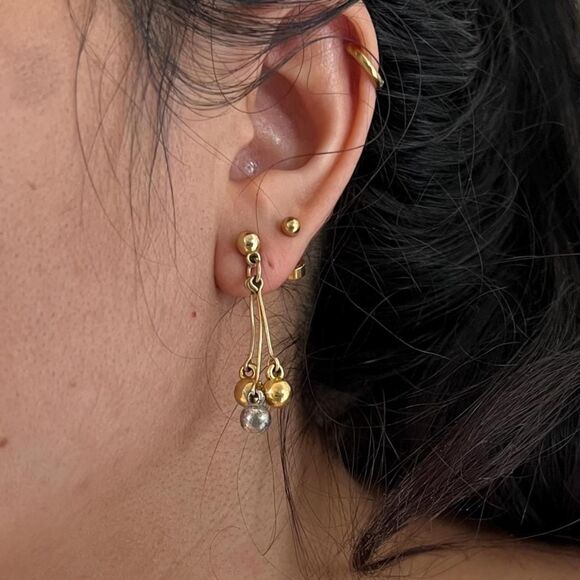 Vintage 80s dangle Earrings gold tone beads - Picture 2 of 3